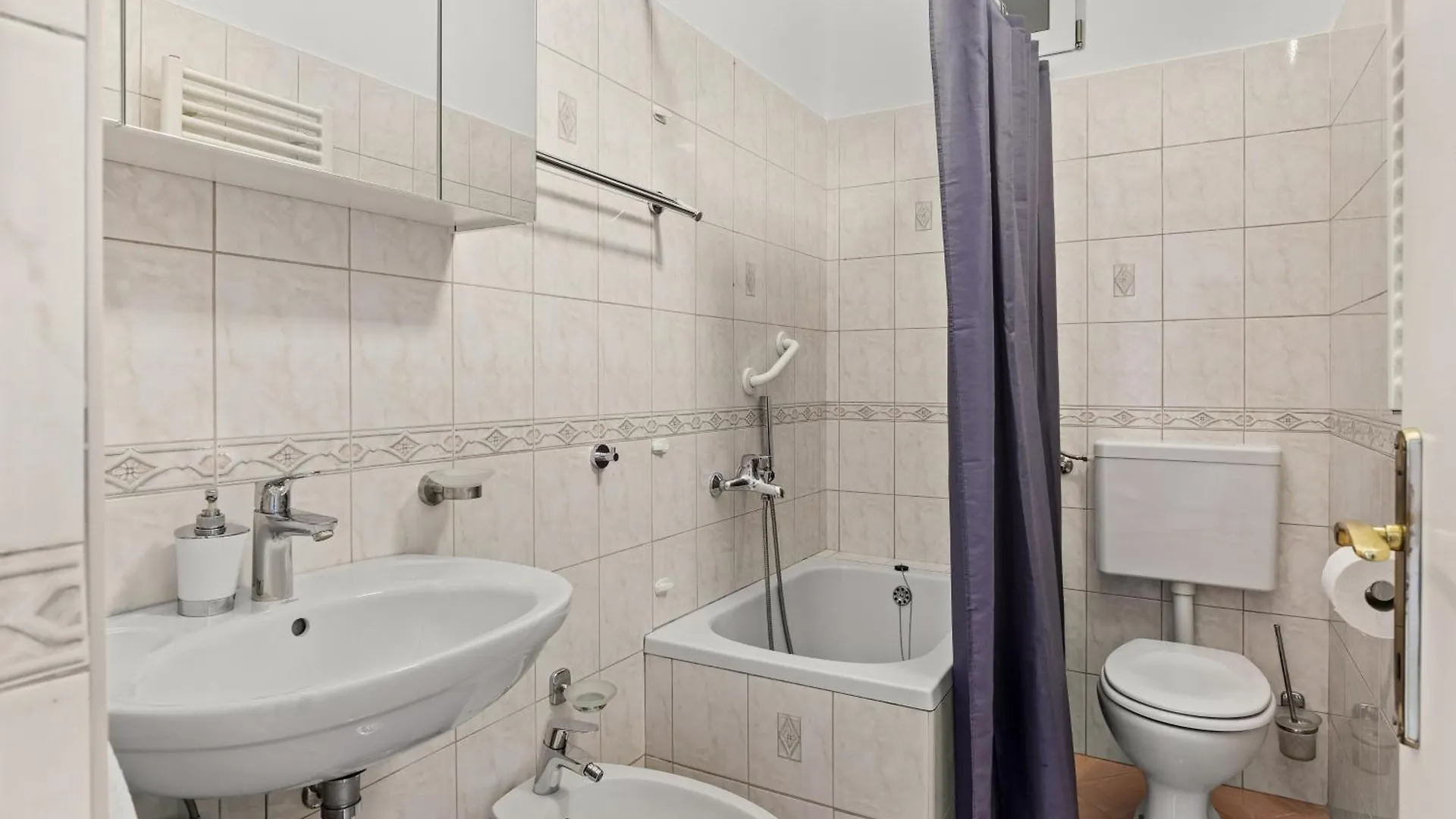 Apartman Lorena Fažana 0*,